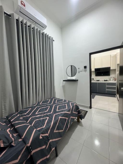 Hazzani Homestay Klia Бантинг Экстерьер фото